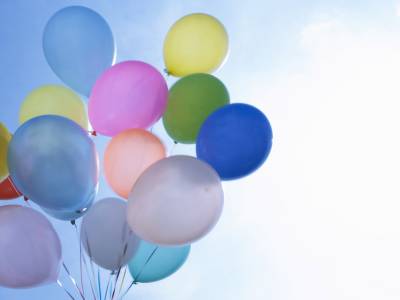 Colorful Birthday Balloons Background Thumbnail