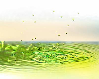 Green, Colorful Spray Of Water Background