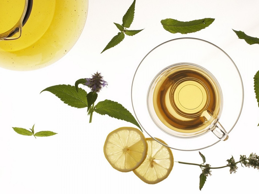 Tea with Mint and Lemon free powerpoint background